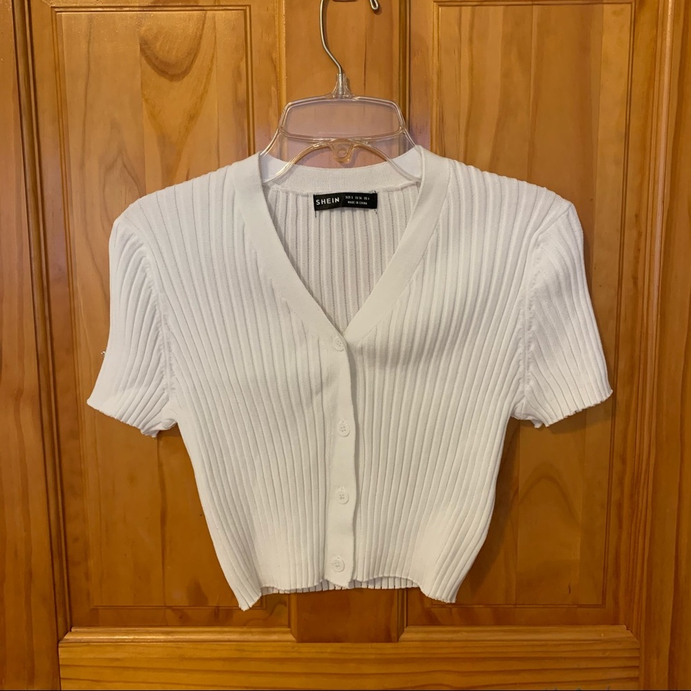 SHEIN Cropped Cardigan